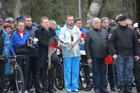 Международная «Велосотка-2017» в Одессе: пять стран, две тысячи участников, усиленная мото- и техподдержка (фото)