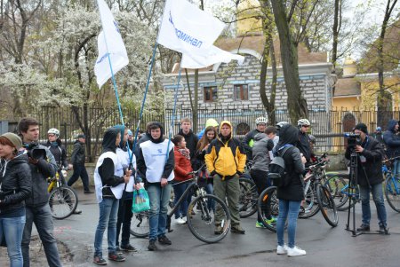 Международная «Велосотка-2017» в Одессе: пять стран, две тысячи участников, усиленная мото- и техподдержка (фото)