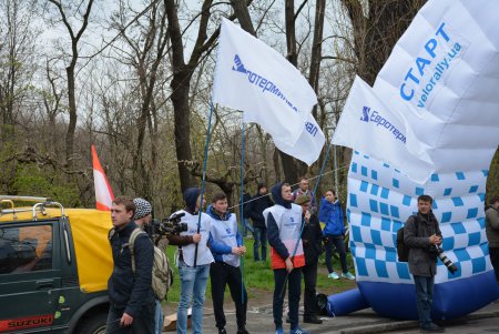 Международная «Велосотка-2017» в Одессе: пять стран, две тысячи участников, усиленная мото- и техподдержка (фото)