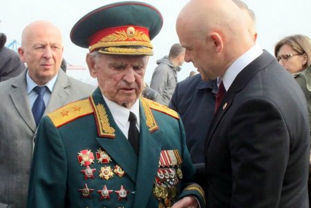 «Для всех поколений одесситов 10 апреля — наш день!», — мэр Геннадий Труханов (фото)