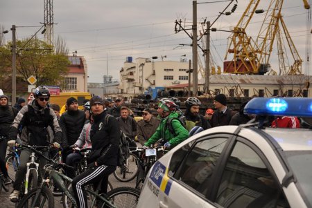 В Одесском порту состоялась велоэкскурсия, посвященная Дню освобождения города (фото) 