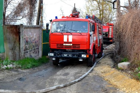 Пожар на одесском причале уничтожил 15 частных домов (фото) 