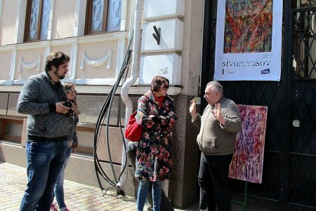 Одесская изюминка: на Пушкинской прошла выставка на час (фото)