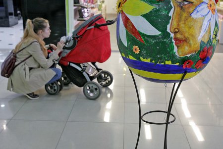 К нам привезли 100 +1 гигантское яйцо (фоторепортаж)
