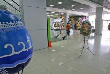 К нам привезли 100 +1 гигантское яйцо (фоторепортаж)