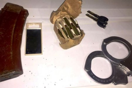 В Одессе у подозреваемых в тяжких преступлениях обнаружено оружие и патроны (фото)
