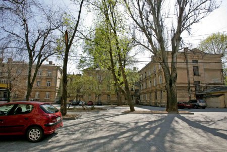 Знаменитые  исторические Павловские дома обрели деталь современности (фоторепортаж) 