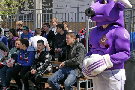 В Старобазарном сквере – спортивный праздник (фоторепортаж)