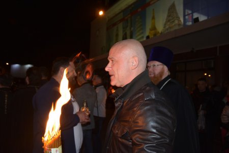 Благодатный огонь прибыл в Одессу (фото) 
