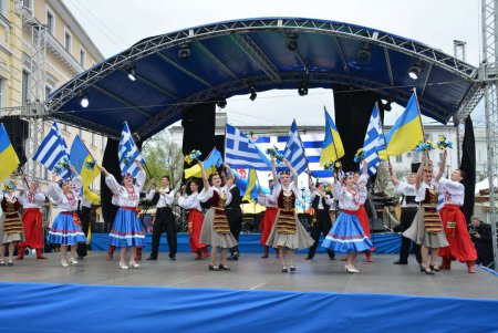 «Христос анести» — в Одессе отмечают Пасху по-гречески (Фото)