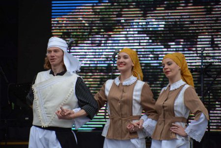 «Христос анести» — в Одессе отмечают Пасху по-гречески (Фото)