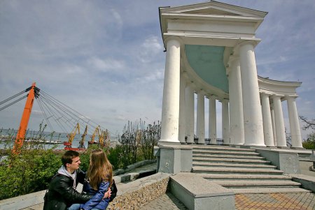 Воронцовский комплекс застыл в ожидании омоложения (фоторепортаж)