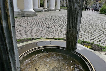 Воронцовский комплекс застыл в ожидании омоложения (фоторепортаж)