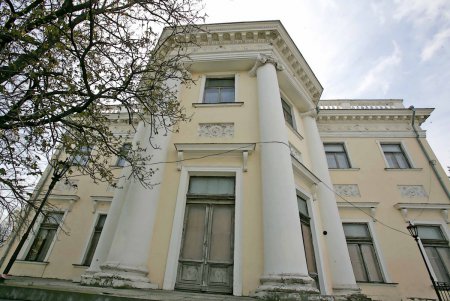 Воронцовский комплекс застыл в ожидании омоложения (фоторепортаж)