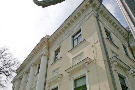 Воронцовский комплекс застыл в ожидании омоложения (фоторепортаж)