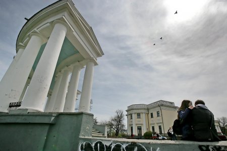 Воронцовский комплекс застыл в ожидании омоложения (фоторепортаж)