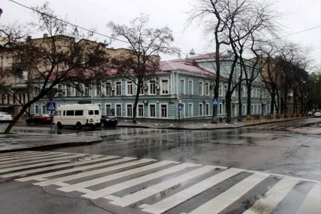 Дождь со снегом и ветром в центре Одессы: никакого коллапса! (фото)