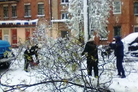 В Одесской области из снежного плена вызволили 95 авто и две кареты «скорой» (фото) 