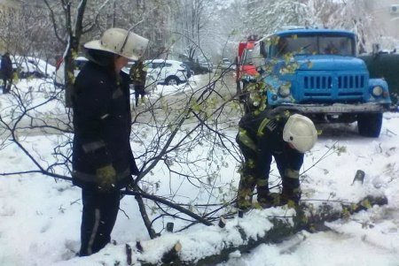 В Одесской области из снежного плена вызволили 95 авто и две кареты «скорой» (фото) 