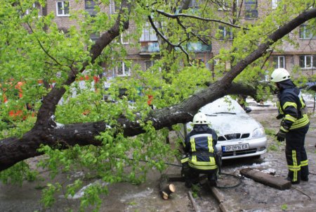 В Одесской области из снежного плена вызволили 95 авто и две кареты «скорой» (фото) 