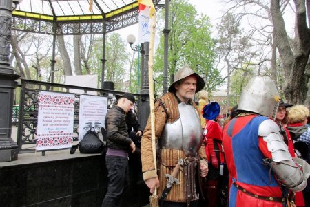 В Горсаду одесситов приветствовали «Букфест» и ожившие герои любимых книг (фото)