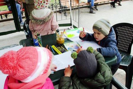 В Горсаду одесситов приветствовали «Букфест» и ожившие герои любимых книг (фото)
