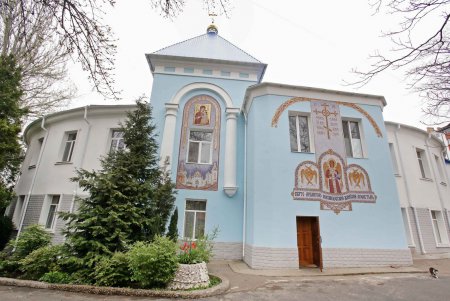 «Пасхальное сияние» воссияло в Свято-Архангело-Михайловском женском монастыре (фоторепортаж)