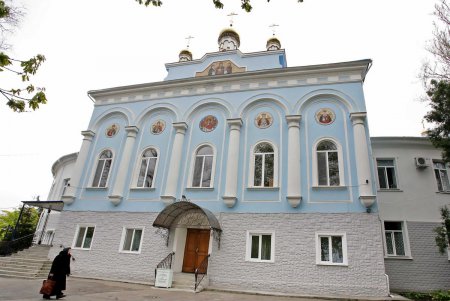 «Пасхальное сияние» воссияло в Свято-Архангело-Михайловском женском монастыре (фоторепортаж)