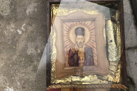 В самом центре Одессы ограблен и осквернен храм святого великомученика Димитрия Солунского (фото)