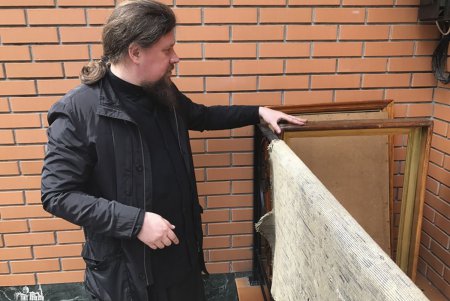 В самом центре Одессы ограблен и осквернен храм святого великомученика Димитрия Солунского (фото)