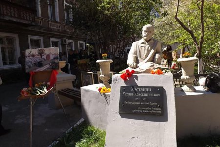В Одессе возродили забытый праздник сирени (фото) 
