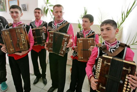 Жемчужины гагаузского народа засверкали в Одесском центре украинской культуры (фоторепортаж)