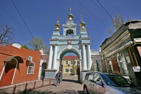 Сквер в Удельном переулке возрождается (фоторепортаж)