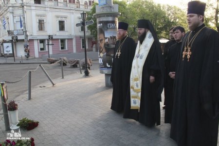 По погибшим три года назад на улице Преображенской совершено заупокойное богослужение (фото, видео)