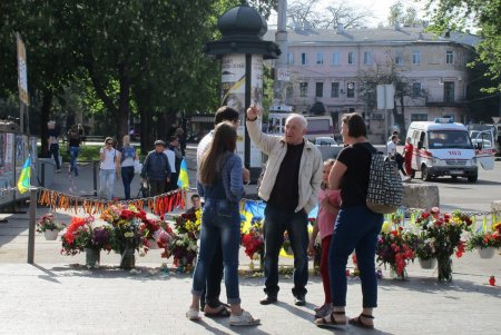 В Одессе жизнь течет своим привычным мирным чередом (фото)