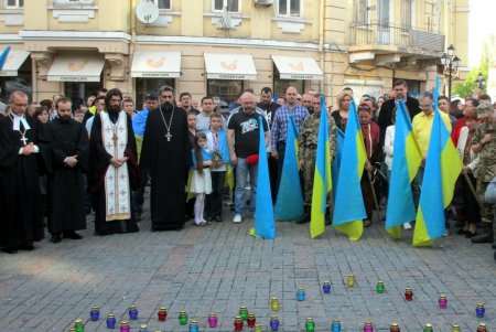 Греческая площадь: заупокойный молебен и митинг-реквием по одесситам, погибшим 2 мая 2014 года и в зоне АТО (фото)