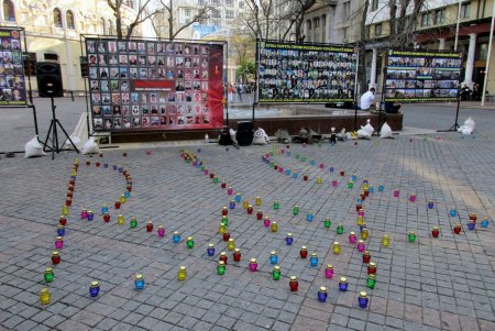 Греческая площадь: заупокойный молебен и митинг-реквием по одесситам, погибшим 2 мая 2014 года и в зоне АТО (фото)