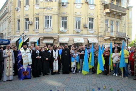 Греческая площадь: заупокойный молебен и митинг-реквием по одесситам, погибшим 2 мая 2014 года и в зоне АТО (фото)