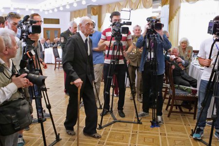 «Низкий вам поклон»: в Одессе мэр и губернатор чествовали ветеранов (фото)