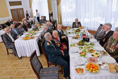 «Низкий вам поклон»: в Одессе мэр и губернатор чествовали ветеранов (фото)