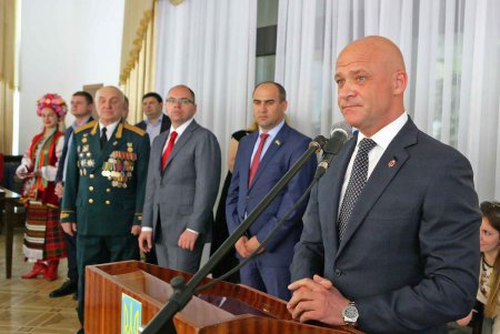 «Низкий вам поклон»: в Одессе мэр и губернатор чествовали ветеранов (фото)