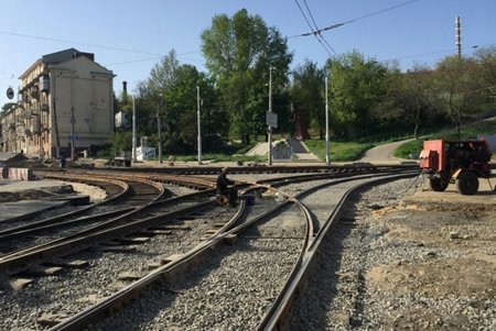 Продолжается капремонт транспортной развязки в районе Пересыпских мостов (фото)