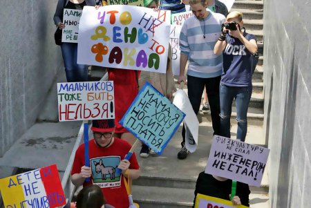 По Одессе прошлась монстрация давно и недавно отсидевших (фоторепортаж)