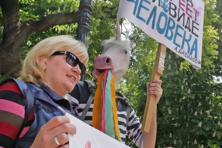 По Одессе прошлась монстрация давно и недавно отсидевших (фоторепортаж)
