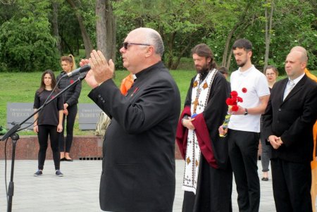 День памяти и примирения в Одессе: поминали погибших во Второй мировой войне и молились за мир в Украине (фото)