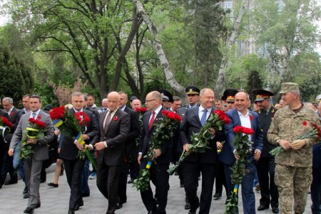 День памяти и примирения в Одессе: поминали погибших во Второй мировой войне и молились за мир в Украине (фото)