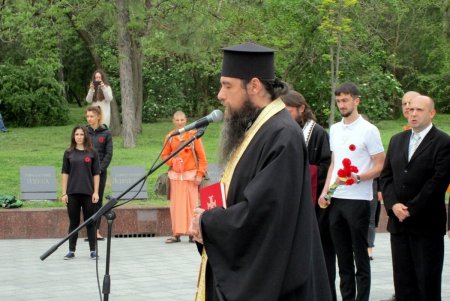 День памяти и примирения в Одессе: поминали погибших во Второй мировой войне и молились за мир в Украине (фото)