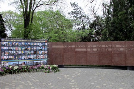 День памяти и примирения в Одессе: поминали погибших во Второй мировой войне и молились за мир в Украине (фото)