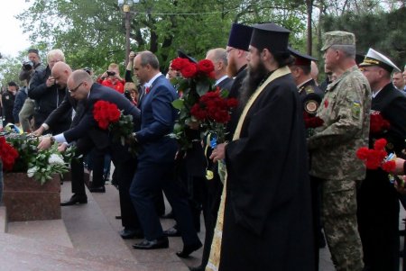 День памяти и примирения в Одессе: поминали погибших во Второй мировой войне и молились за мир в Украине (фото)