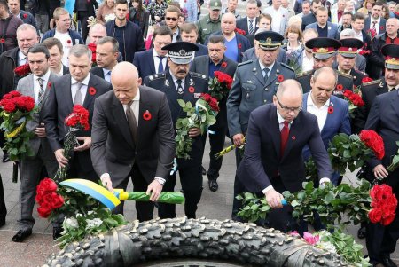 День памяти и примирения в Одессе: поминали погибших во Второй мировой войне и молились за мир в Украине (фото)